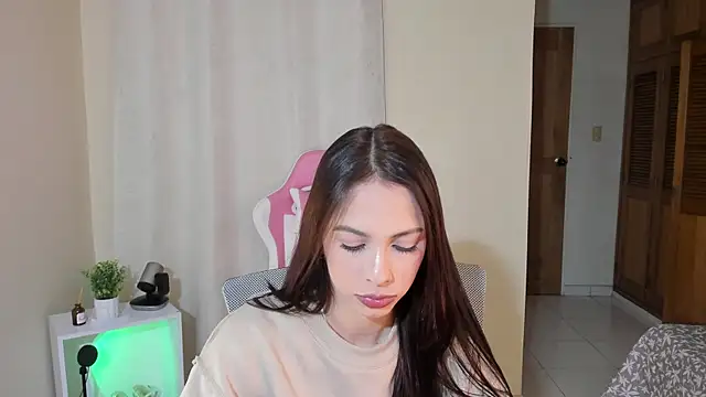 Snapshot of shanakendal2 chatting on February 2025 01:33:01 PM shanakendal2 online show from February 2025 01:33:01 PM