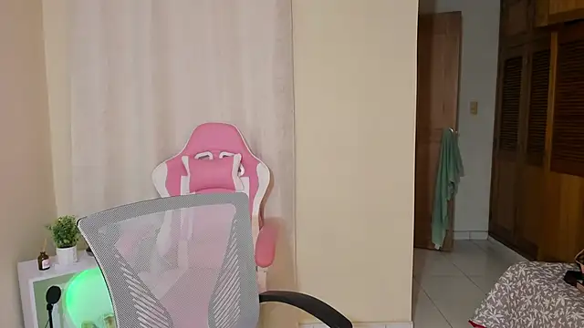 Snapshot of shanakendal2 chatting on February 2025 02:34:01 PM shanakendal2 online show from February 2025 02:34:01 PM