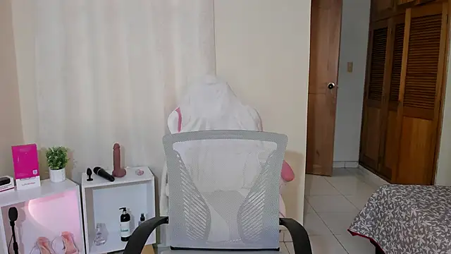 Snapshot of shanakendal2 chatting on February 2025 04:47:01 PM shanakendal2 online show from February 2025 04:47:01 PM