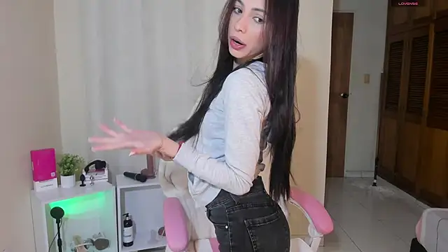 Snapshot of shanakendal2 chatting on March 2025 02:15:02 PM shanakendal2 online show from March 2025 02:15:02 PM