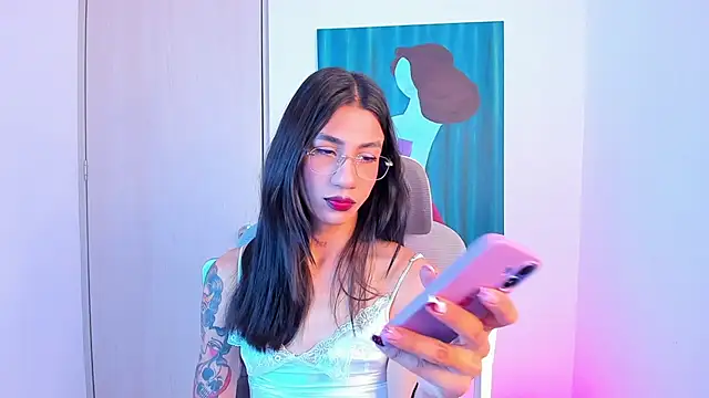 sofiaa grey  online show from April 2026 03:02:01 PM