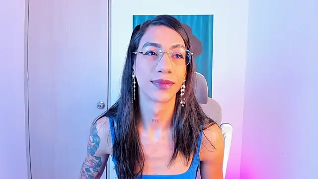 sofiaa grey  online show from April 2026 04:31:02 PM