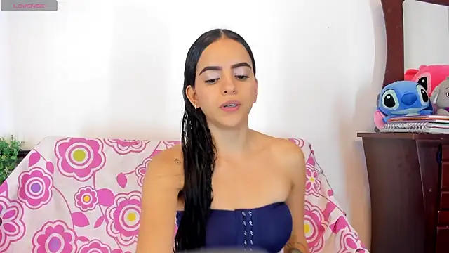 Snapshot of emilyclay_1 chatting on September 2025 09:17:02 PM emilyclay 1 online show from September 2025 09:17:02 PM