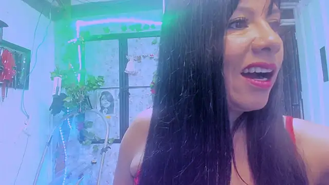 Snapshot of Erlinda-engel chatting on January 2025 01:24:01 PM Erlinda-engel online show from January 2025 01:24:01 PM