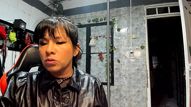 Snapshot of Erlinda-engel chatting on February 2025 11:55:01 AM Erlinda-engel online show from February 2025 11:55:01 AM