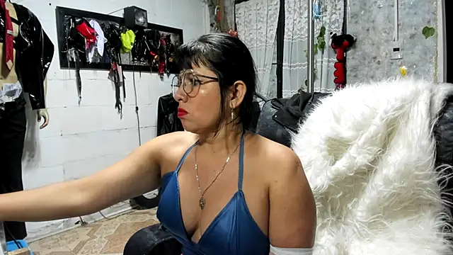 Snapshot of Erlinda-engel chatting on September 2025 12:00:02 AM Erlinda-engel online show from September 2025 12:00:02 AM