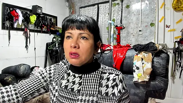 Snapshot of Erlinda-engel chatting on September 2025 12:07:01 PM Erlinda-engel online show from September 2025 12:07:01 PM