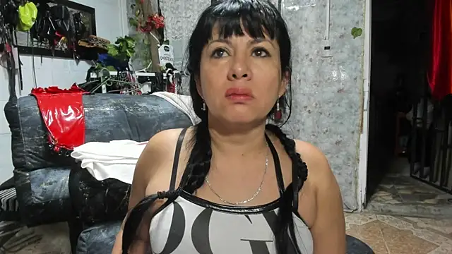 Snapshot of Erlinda-engel chatting on September 2025 12:20:01 PM Erlinda-engel online show from September 2025 12:20:01 PM