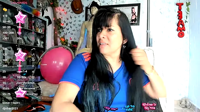 Snapshot of Erlinda-engel chatting on November 2025 12:37:02 PM Erlinda-engel online show from November 2025 12:37:02 PM