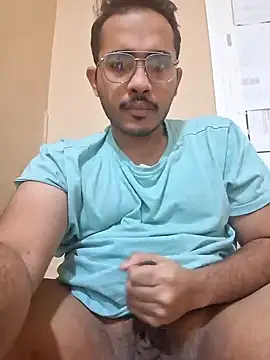 Snapshot of alesssterling chatting on February 2025 03:28:02 PM alesssterling online show from February 2025 03:28:02 PM