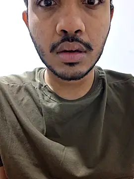 Snapshot of alesssterling chatting on November 2025 08:13:02 AM alesssterling online show from November 2025 08:13:02 AM