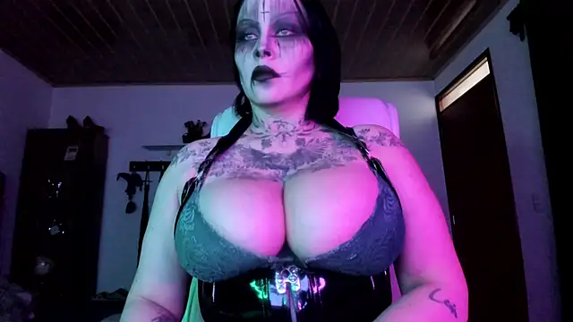 Snapshot of Olivia_seex chatting on September 2025 01:55:01 PM Olivia seex online show from September 2025 01:55:01 PM