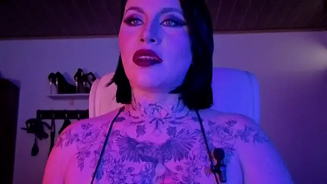 Snapshot of Olivia_seex chatting on October 2025 02:05:01 PM Olivia seex online show from October 2025 02:05:01 PM