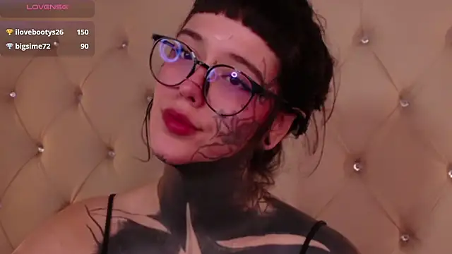 SylveonFox online show from December 2024 04:04:01 PM