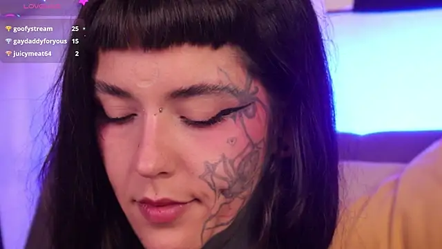 SylveonFox online show from September 2025 01:18:01 AM