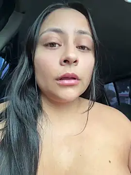 Sol biglips online show from April 2026 03:14:01 PM