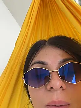 SophiaKarson online show from February 2026 06:33:01 PM