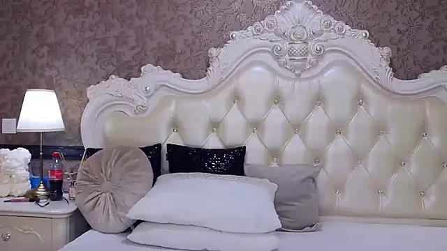 OliveWilson online show from March 2025 10:22:01 AM