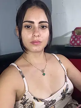Azuna25 online show from April 2026 02:04:02 AM