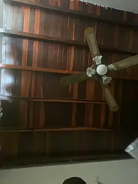 Snapshot of tom_thick chatting on January 2025 07:07:01 PM tom thick online show from January 2025 07:07:01 PM