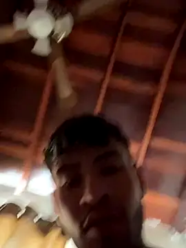 Snapshot of tom_thick chatting on October 2025 07:05:02 PM tom thick online show from October 2025 07:05:02 PM