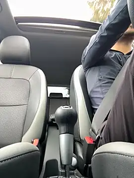 Snapshot of tom_thick chatting on November 2025 09:26:02 PM tom thick online show from November 2025 09:26:02 PM