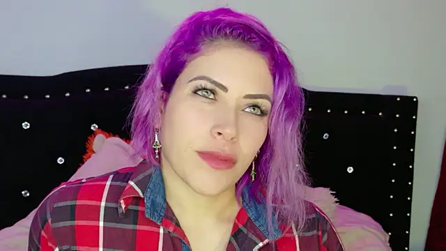 Natalia Montoya online show from May 2026 02:09:02 AM