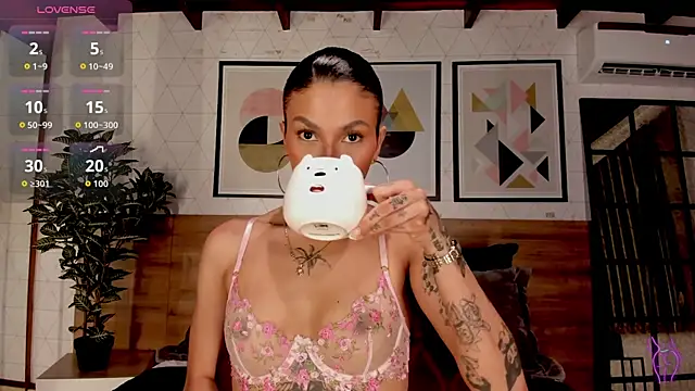 LunaRuso online show from September 2025 07:59:01 PM