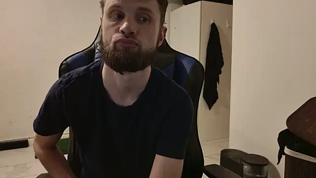 Talenjames4 online show from December 2025 01:47:02 AM