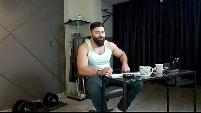 mattmasterss online show from December 2024 04:50:02 AM