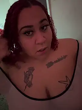 Juicyjordie online show from December 2024 06:48:02 AM