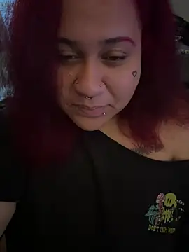 Juicyjordie online show from July 2026 05:04:01 PM