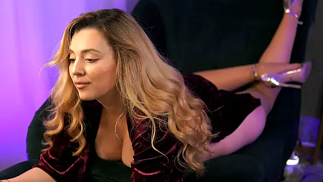 Snapshot of Bailey_Evans chatting on March 2025 12:57:02 PM Bailey Evans online show from March 2025 12:57:02 PM