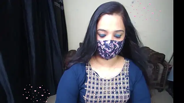 Arushisingh8888 online show from April 2026 01:57:02 PM