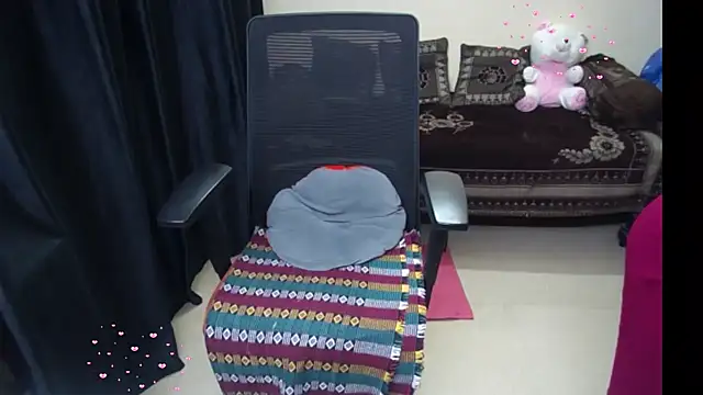 Arushisingh8888 online show from May 2026 03:20:02 PM