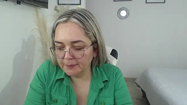 Snapshot of samy_vsn chatting on March 2026 08:12:02 PM samy vsn online show from March 2026 08:12:02 PM