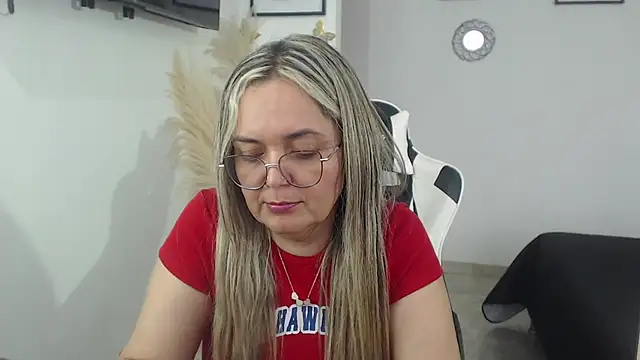 Snapshot of samy_vsn chatting on March 2026 08:01:01 PM samy vsn online show from March 2026 08:01:01 PM