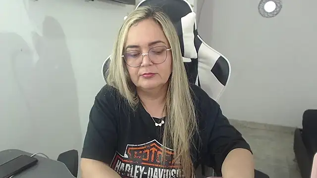 Snapshot of samy_vsn chatting on March 2026 09:26:01 PM samy vsn online show from March 2026 09:26:01 PM