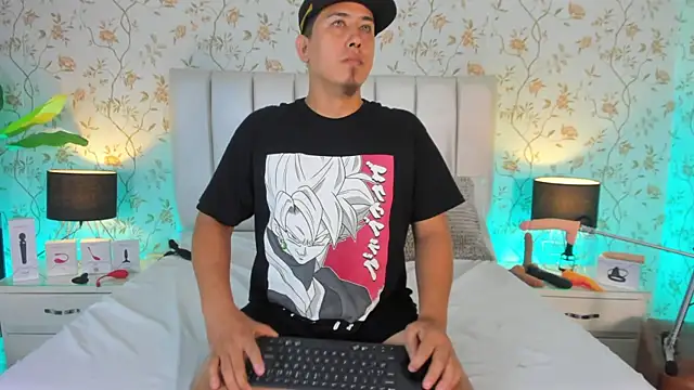 Snapshot of Liana_Asaff chatting on February 2025 01:41:01 AM Liana Asaff online show from February 2025 01:41:01 AM