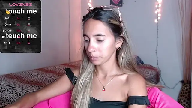 MitchWilson1 online show from September 2025 09:53:01 PM