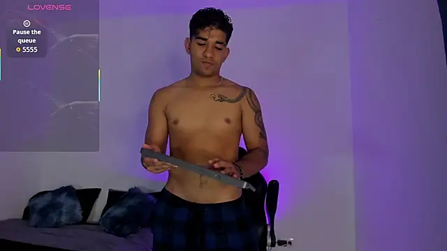 valentino santoss online show from February 2026 06:37:01 PM