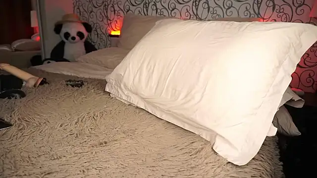 Foxy irene online show from February 2025 02:00:01 PM