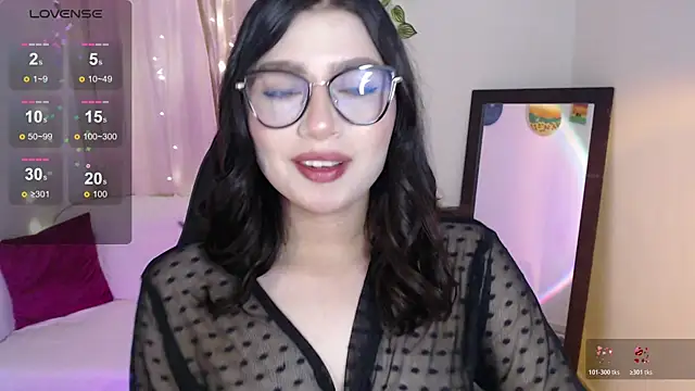 mily thomson b  online show from May 2026 11:54:02 PM