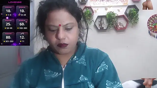 Snapshot of Sexy_komolika chatting on December 2025 01:02:01 AM Sexy komolika online show from December 2025 01:02:01 AM