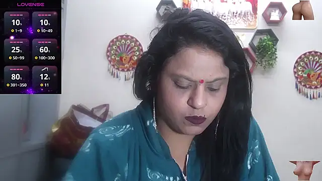 Snapshot of Sexy_komolika chatting on December 2025 01:29:01 PM Sexy komolika online show from December 2025 01:29:01 PM