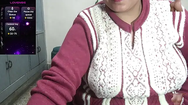 Snapshot of Sexy_komolika chatting on February 2026 05:09:02 PM Sexy komolika online show from February 2026 05:09:02 PM