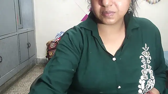 Sexy komolika online show from March 2026 02:42:02 PM