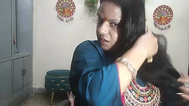 Sexy komolika online show from April 2026 04:15:01 PM