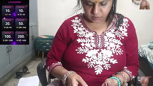 Sexy komolika online show from April 2026 06:12:02 PM