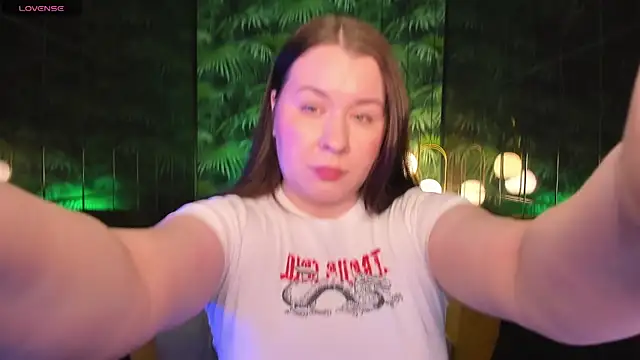 Snapshot of ShedarBrooks chatting on December 2024 05:39:01 AM ShedarBrooks online show from December 2024 05:39:01 AM